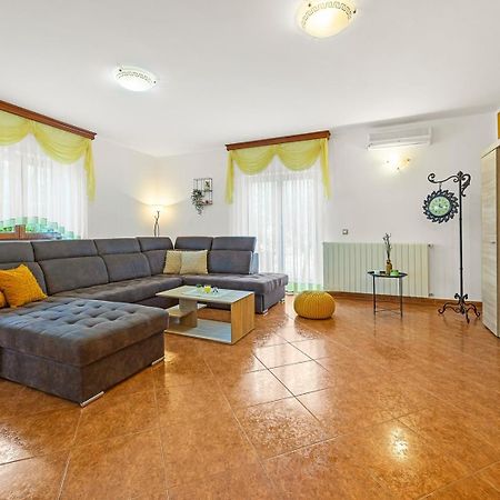 House Ulika Villa Svetvinčenat Екстериор снимка